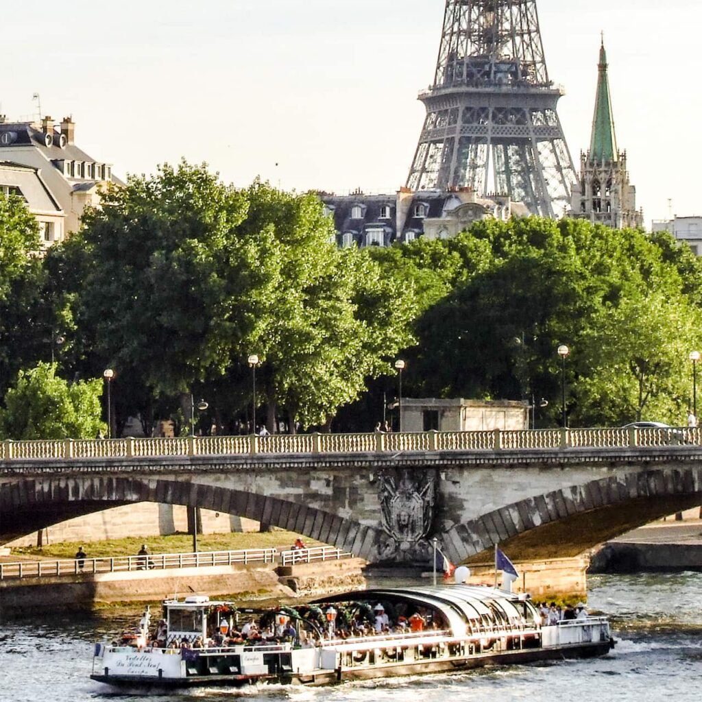 crociere sulla senna torre eiffel parigi